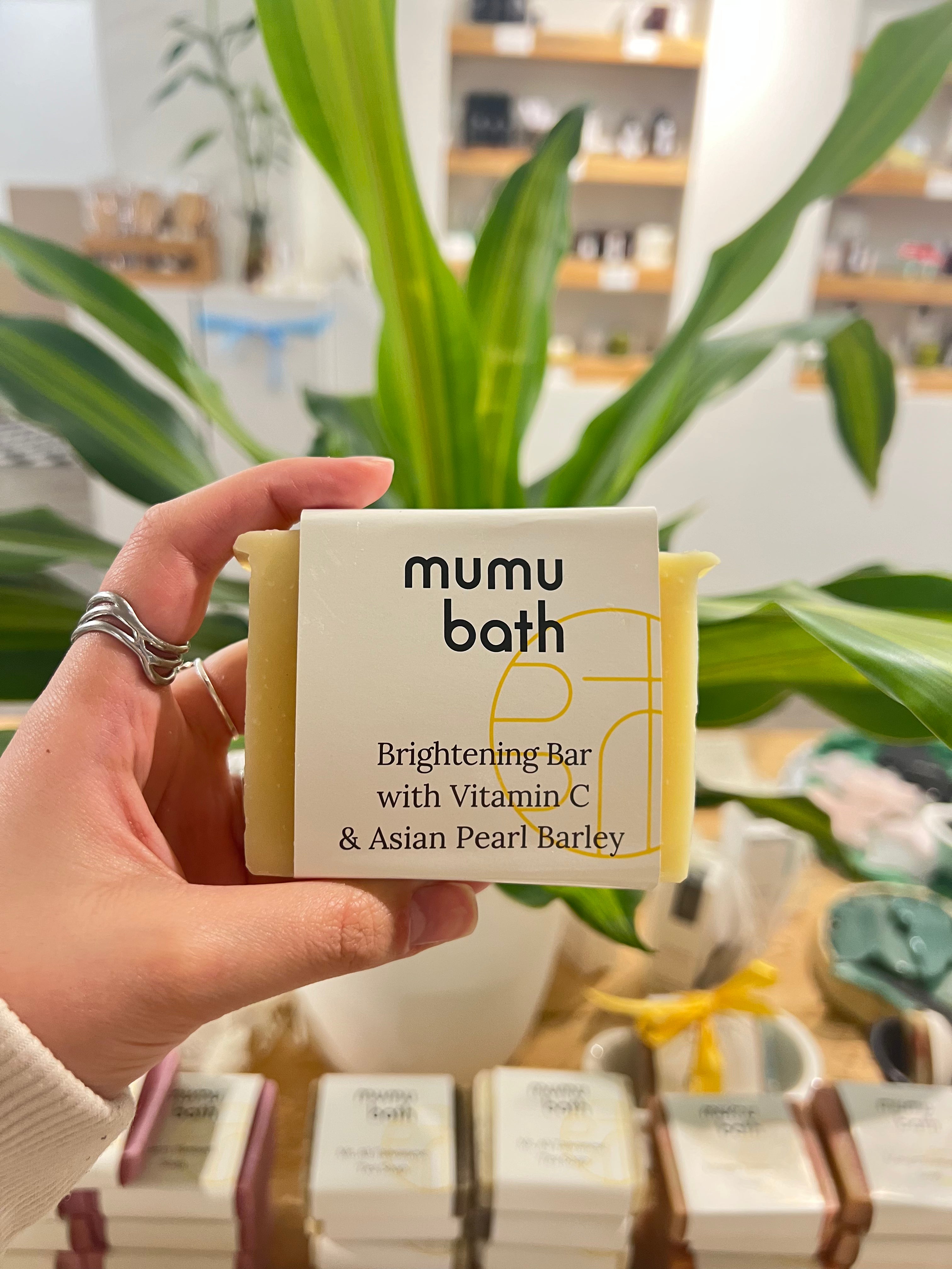 Brightening Bar with Vitamin C & Asian Pearl Barley