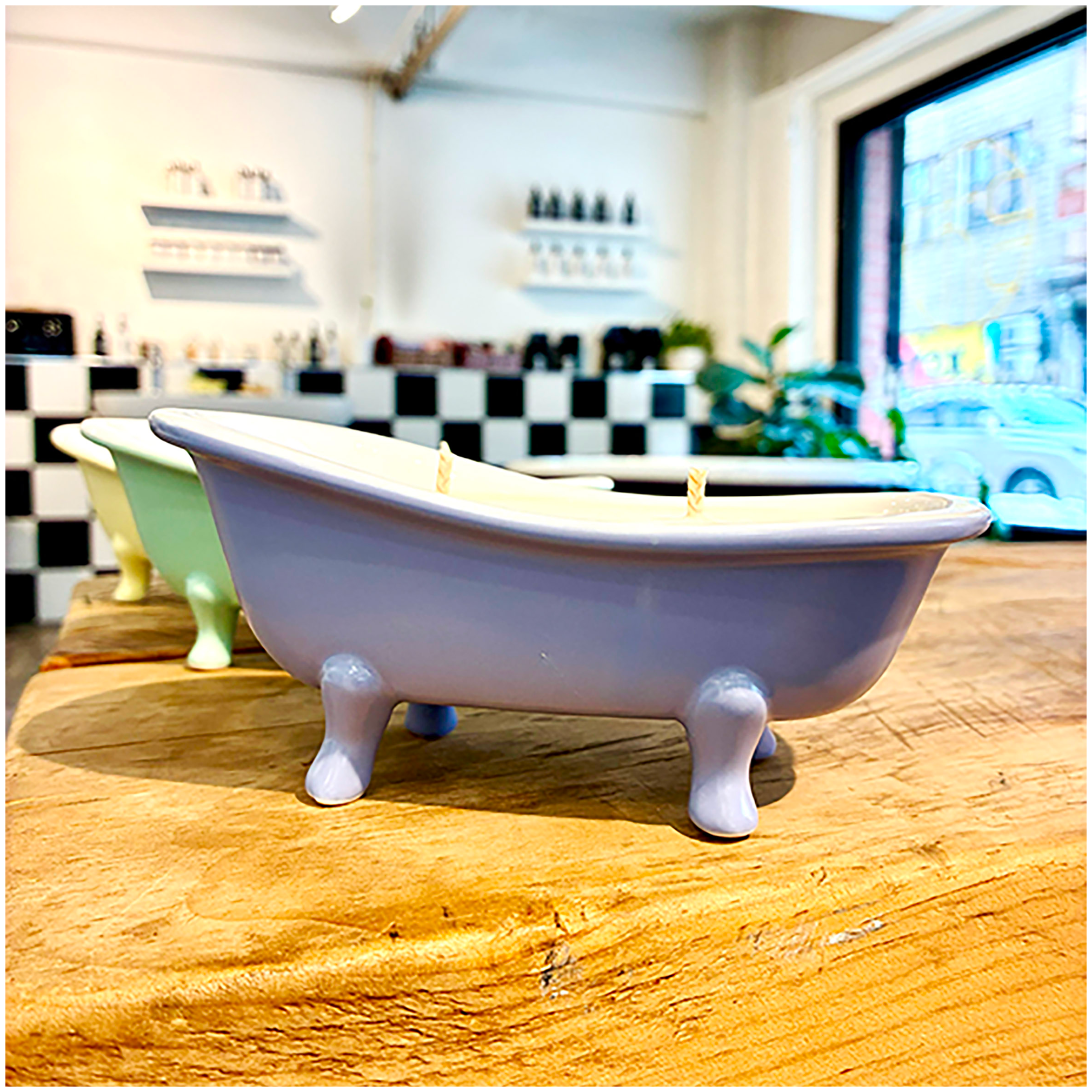 Clawfoot Bathtub Candle - Mumu Bath